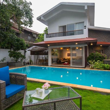 El Lodge By Stayvista - Pool, Lawn, And A Charming Gazebo For Your Perfect Getaway Lonavala Buitenkant foto